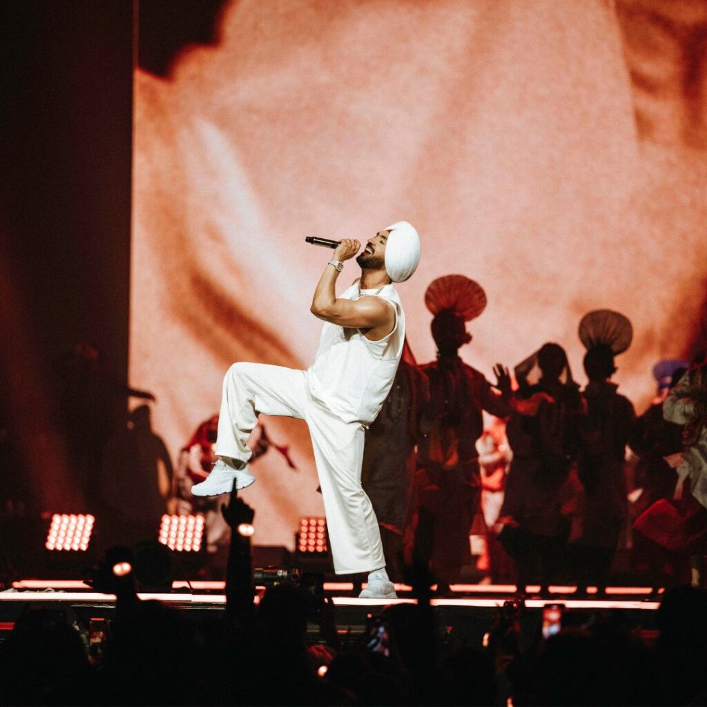 Special performances and exclusive setlist for fans.